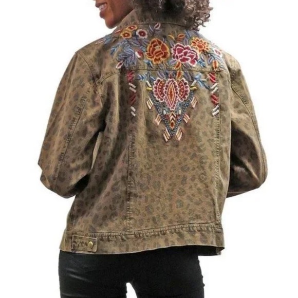 Karyn Seo Floral Embroidered Leopard Print Ayanna Statement Jacket - Picture 2 of 12